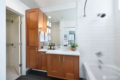 1808 11th Avenue #B, Seattle, WA 98122 - Photo 15