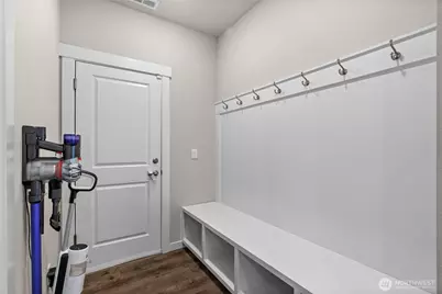 17512 Crossing Drive E, Puyallup, WA 98374 - Photo 13