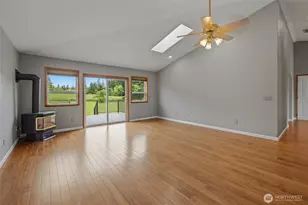 8425 Wayne Ave, Stanwood, WA 98292 - Photo 9