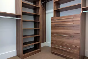910 Lenora St, Seattle, WA 98121 - Photo 9