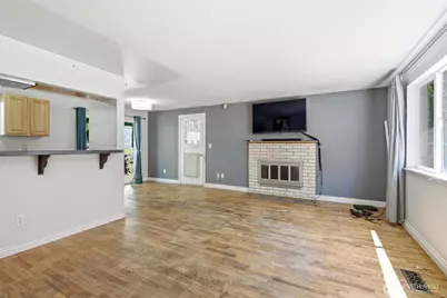 4258 S 158th Street, Tukwila, WA 98188 - Photo 3