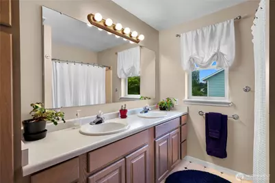 517 SW Dyer Street, Oak Harbor, WA 98277 - Photo 25