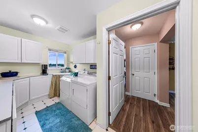 517 SW Dyer Street, Oak Harbor, WA 98277 - Photo 27
