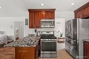 1032 S MacArthur St, Tacoma, WA 98465 - Photo 11