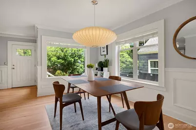 43 W Etruria, Seattle, WA 98119 - Photo 5
