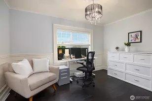 43 W Etruria, Seattle, WA 98119 - Photo 9