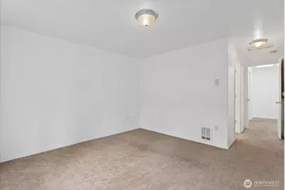 933 4th Avenue N #102, Kent, WA 98032 - Photo 17