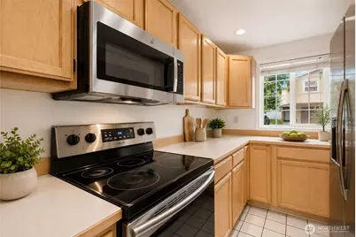 933 4th Avenue N #102, Kent, WA 98032 - Photo 9