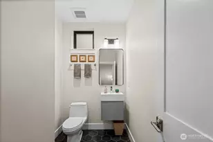 11223 NE 13th Ln, Bellevue, WA 98004 - Photo 17