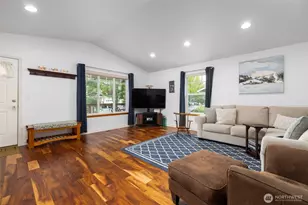1036 Homestead Dr, Burlington, WA 98233 - Photo 5
