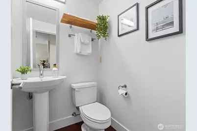 711 E Denny Way #104, Seattle, WA 98122 - Photo 7