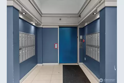 711 E Denny Way #104, Seattle, WA 98122 - Photo 3