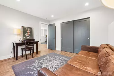 2460 W Lynn Street, Seattle, WA 98199 - Photo 31