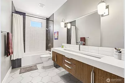 2460 W Lynn Street, Seattle, WA 98199 - Photo 27