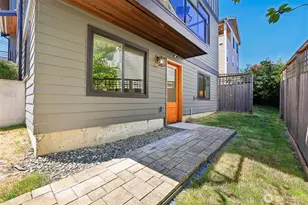 2460 W Lynn St, Seattle, WA 98199 - Photo 33