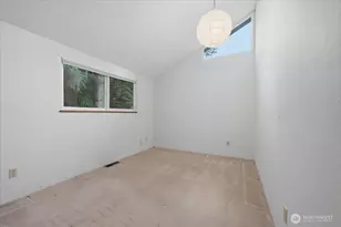 5466 NE 200th Pl, Lake Forest Park, WA 98155 - Photo 11