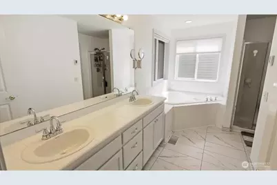923 183rd Place SE, Bothell, WA 98012 - Photo 15