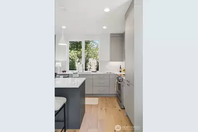 2714 58th Avenue SW, Seattle, WA 98116 - Photo 13