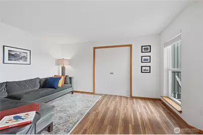 4020 Aurora Avenue N #304, Seattle, WA 98103 - Photo 19