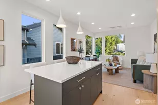 2712 58th Ave SW, Seattle, WA 98116 - Photo 9