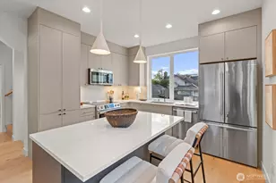 2712 58th Ave SW, Seattle, WA 98116 - Photo 11
