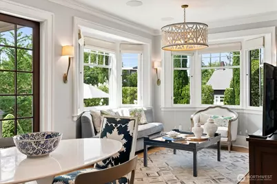 1215 E Lynn Street, Seattle, WA 98012 - Photo 15