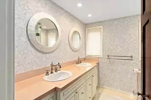 1215 E Lynn St, Seattle, WA 98012 - Photo 27