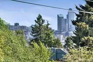 3806 Interlake Ave N, Seattle, WA 98103 - Photo 9