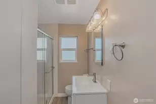 1732 Dexter Ave N, Seattle, WA 98109 - Photo 9