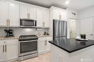 14410 188th Ave E, Bonney Lake, WA 98391 - Photo 11
