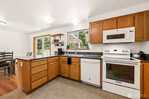 10714 Zephyr Ln SW, Olympia, WA 98512 - Photo 19