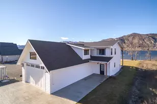 33 Hard Cider Dr, Oroville, WA 98844 - Photo 1