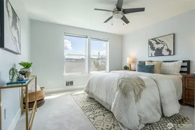 209 N 39th Street #304, Seattle, WA 98103 - Photo 11