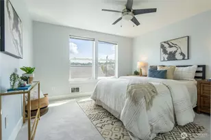 209 N 39th St, Seattle, WA 98103 - Photo 11