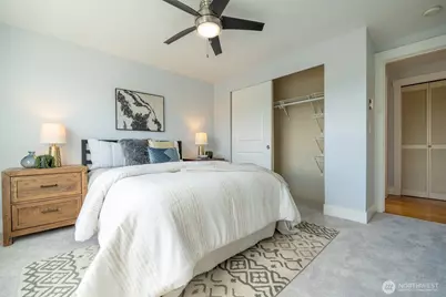 209 N 39th Street #304, Seattle, WA 98103 - Photo 13