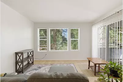13310 Greenwood Avenue N, Seattle, WA 98133 - Photo 7
