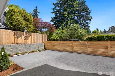 334 NE 90th Street, Seattle, WA 98115 - Photo 33