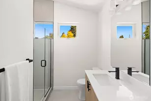 334 NE 90th St, Seattle, WA 98115 - Photo 29