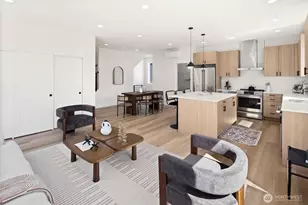 334 NE 90th St, Seattle, WA 98115 - Photo 7