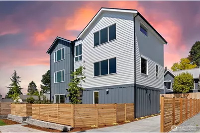 334 NE 90th Street, Seattle, WA 98115 - Photo 1
