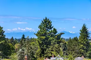 334 NE 90th St, Seattle, WA 98115 - Photo 37