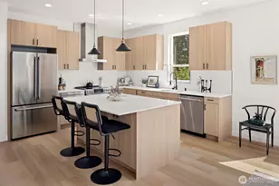 334 NE 90th St, Seattle, WA 98115 - Photo 11