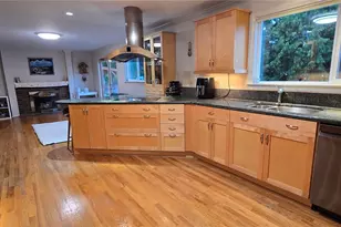 19130 SE 47th Pl, Issaquah, WA 98027 - Photo 7