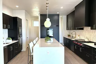 8243 W Mercer Way, Mercer Island, WA 98040 - Photo 11
