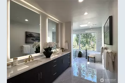 8243 W Mercer Way, Mercer Island, WA 98040 - Photo 19