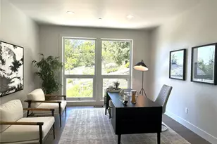 8243 W Mercer Way, Mercer Island, WA 98040 - Photo 23