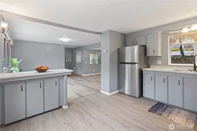 2284 Yew Street Road #E-1, Bellingham, WA 98229 - Photo 3
