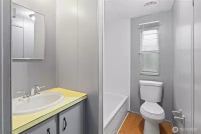 2284 Yew Street Road #E-1, Bellingham, WA 98229 - Photo 17