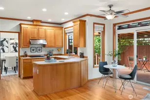 18430 11th Dr SE, Bothell, WA 98012 - Photo 17