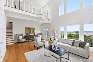 511 W Highland Dr, Seattle, WA 98119 - Photo 5
